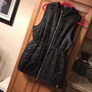 Mondetta vest